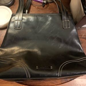Nine and Co black purse
